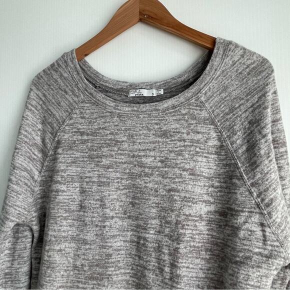 Prana grey pullover long sleeve top crewneck shirt size small - Picture 9 of 10